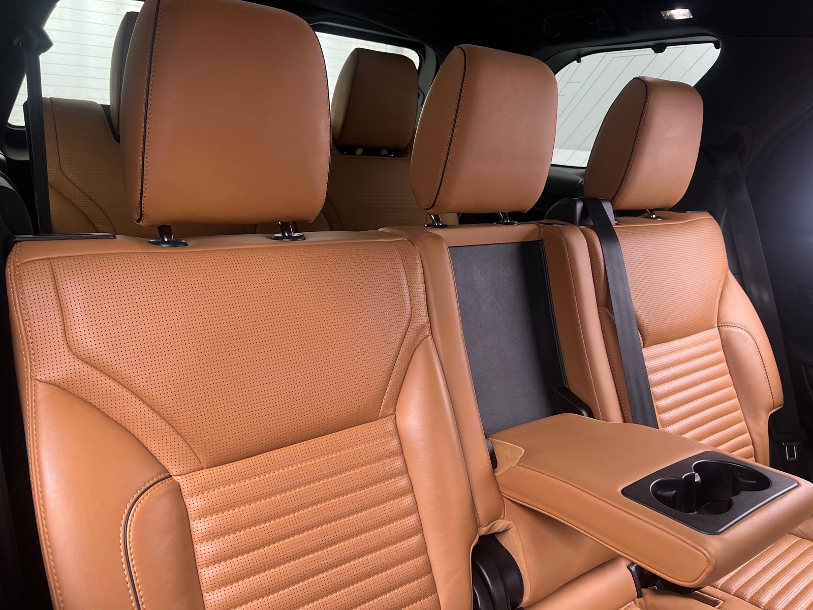 Thumbnail: 2019 Land Rover Discovery - 5