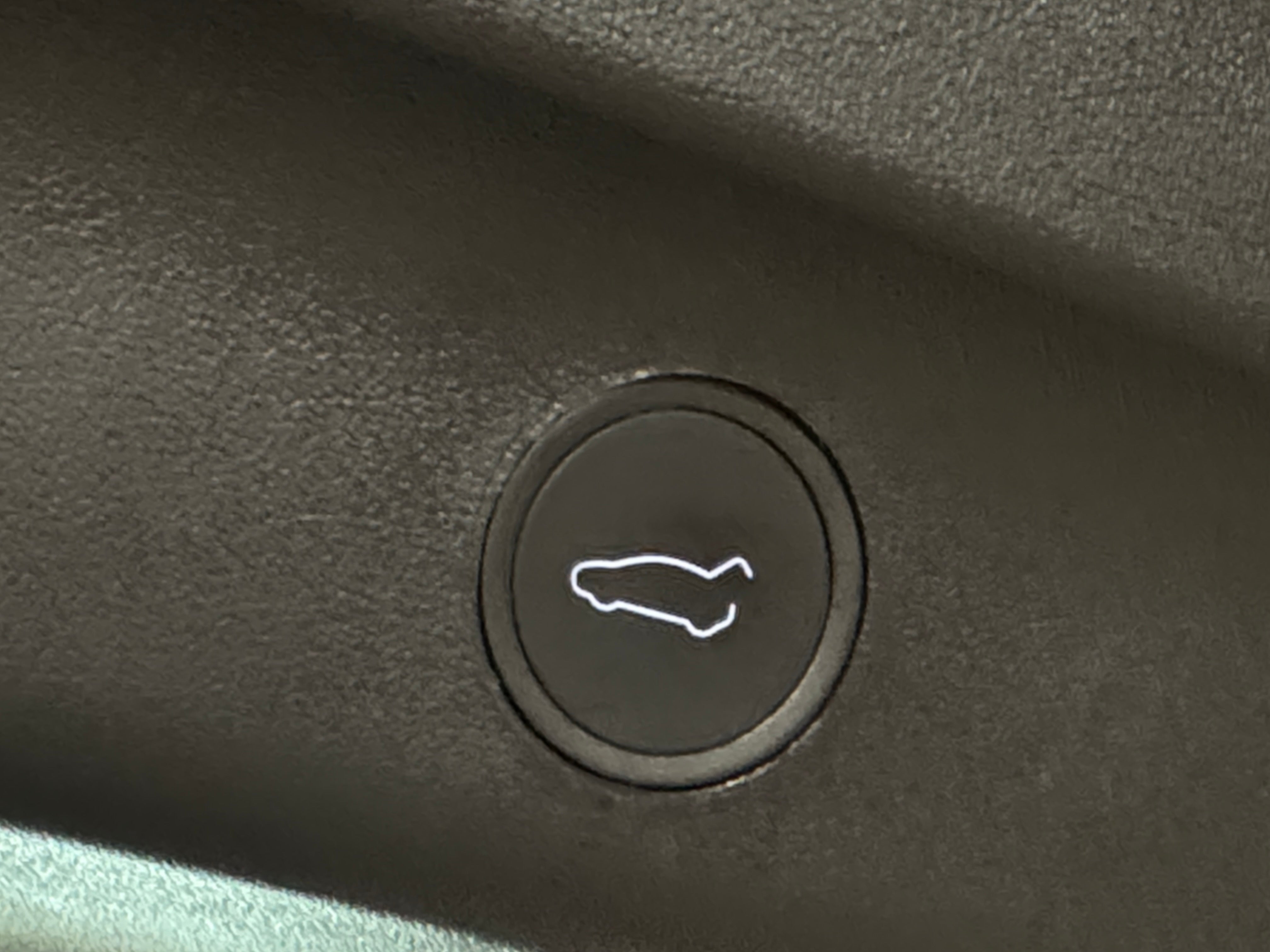 Used 2023 Tesla Model Y Long Range with VIN 7SAYGDEE2PA196576 for sale in Auburn, WA