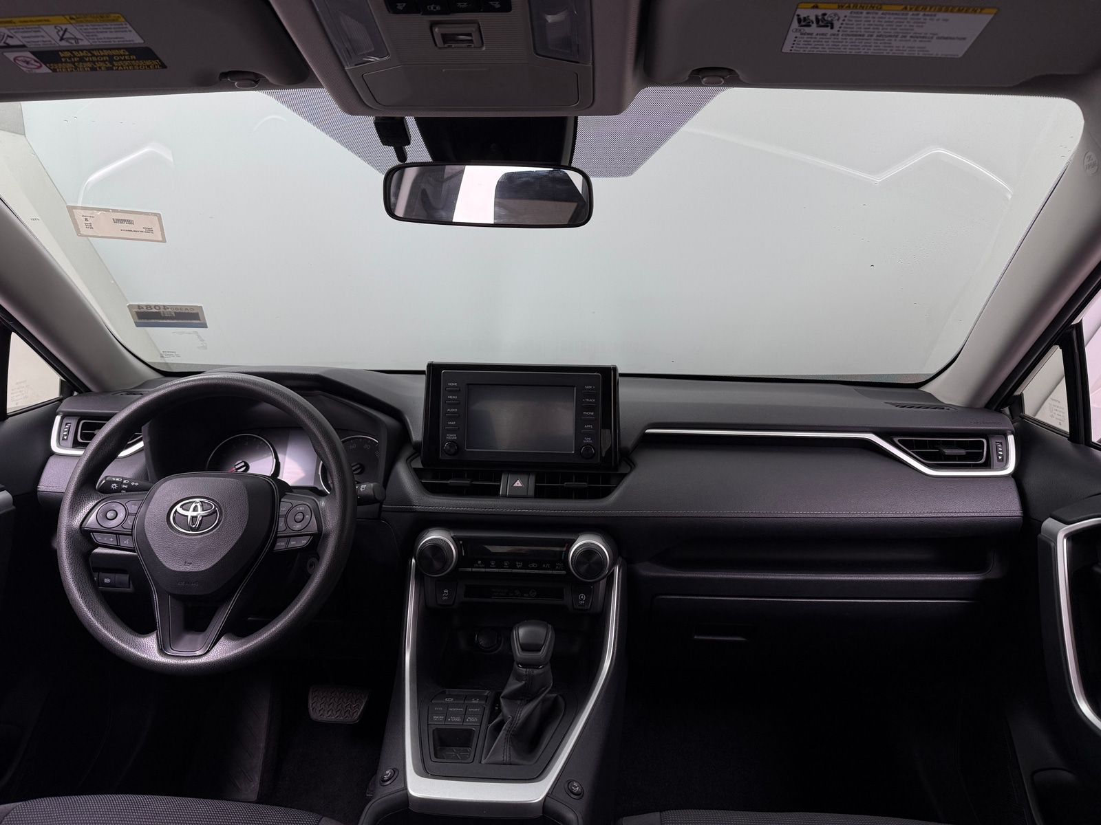 Thumbnail: 2019 Toyota RAV4 - 3