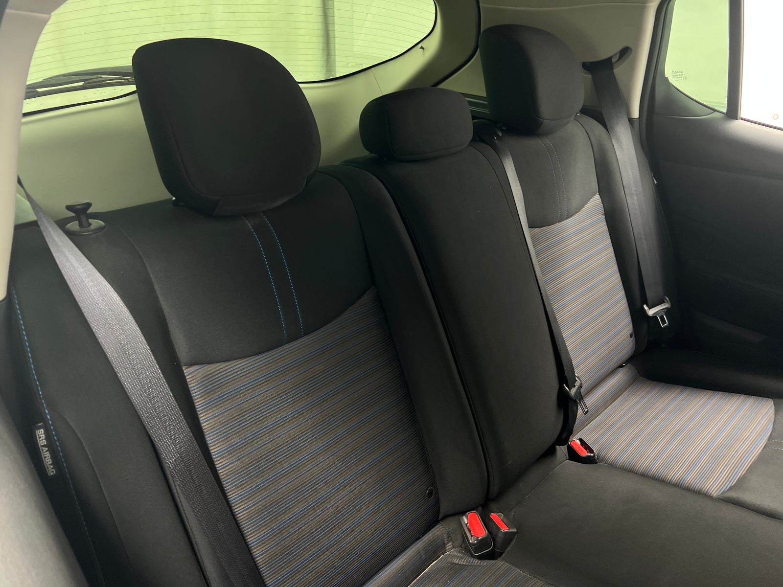 Thumbnail: 2020 Nissan Leaf - 6