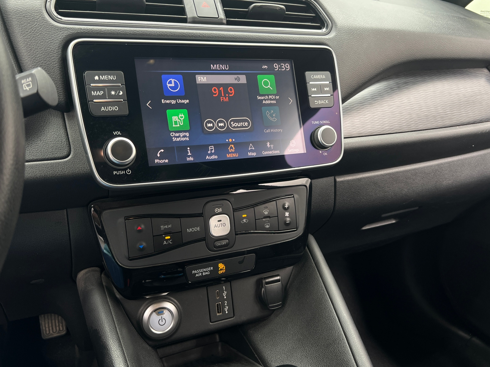 Thumbnail: 2020 Nissan Leaf - 4