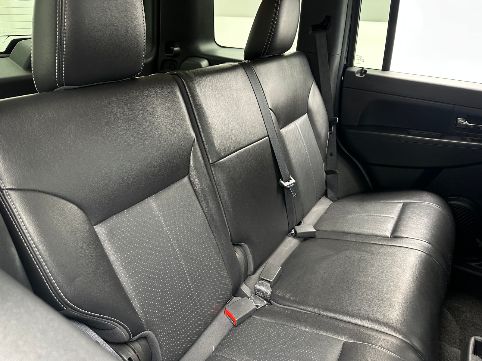 Thumbnail: 2012 Jeep Liberty - 6