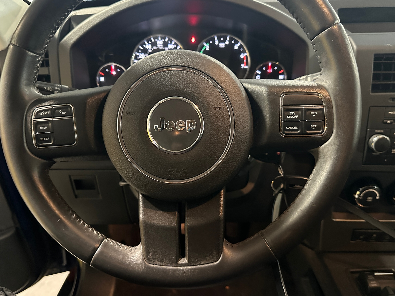 Thumbnail: 2012 Jeep Liberty - 5