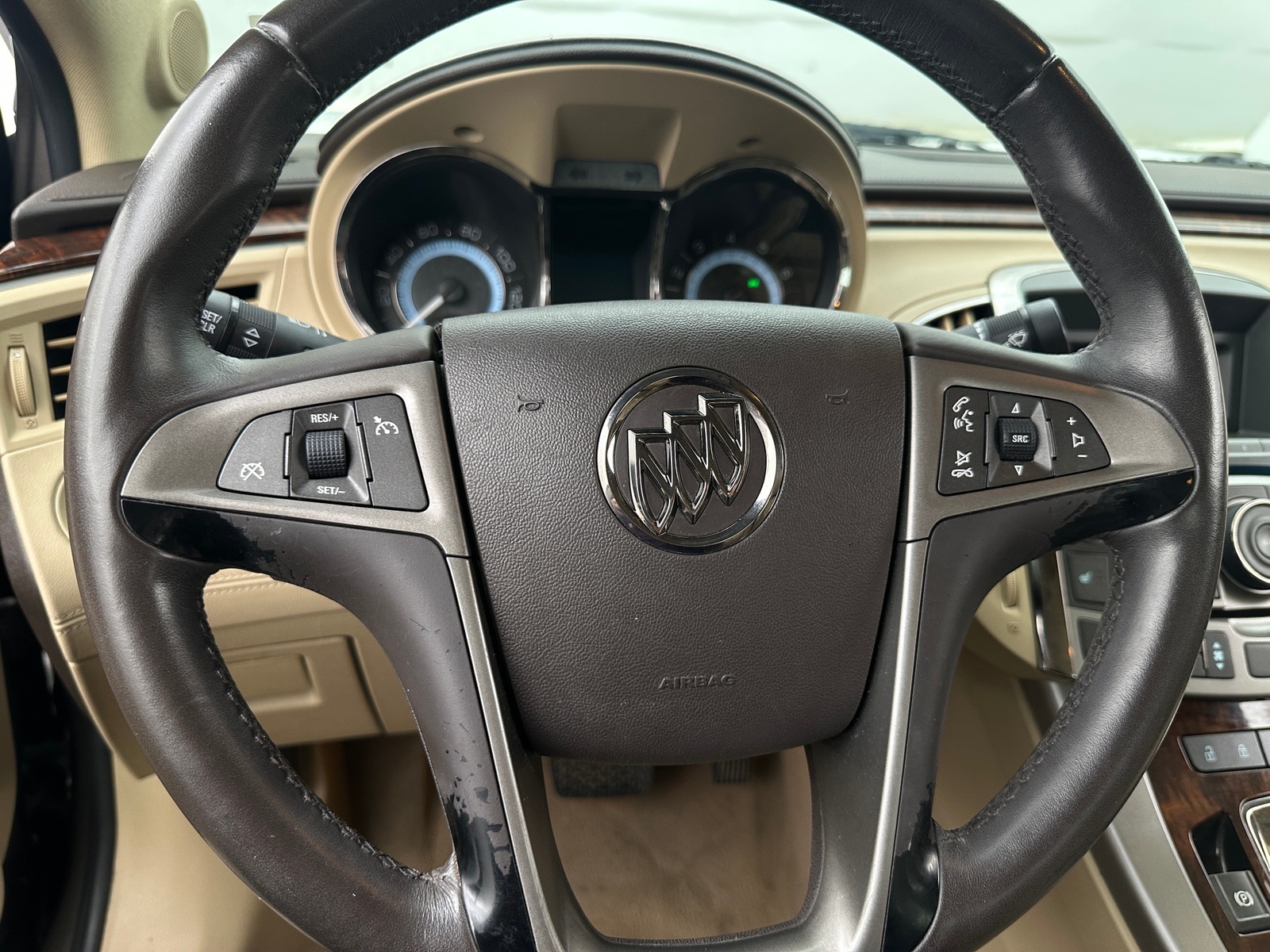 Thumbnail: 2010 Buick LaCrosse - 4