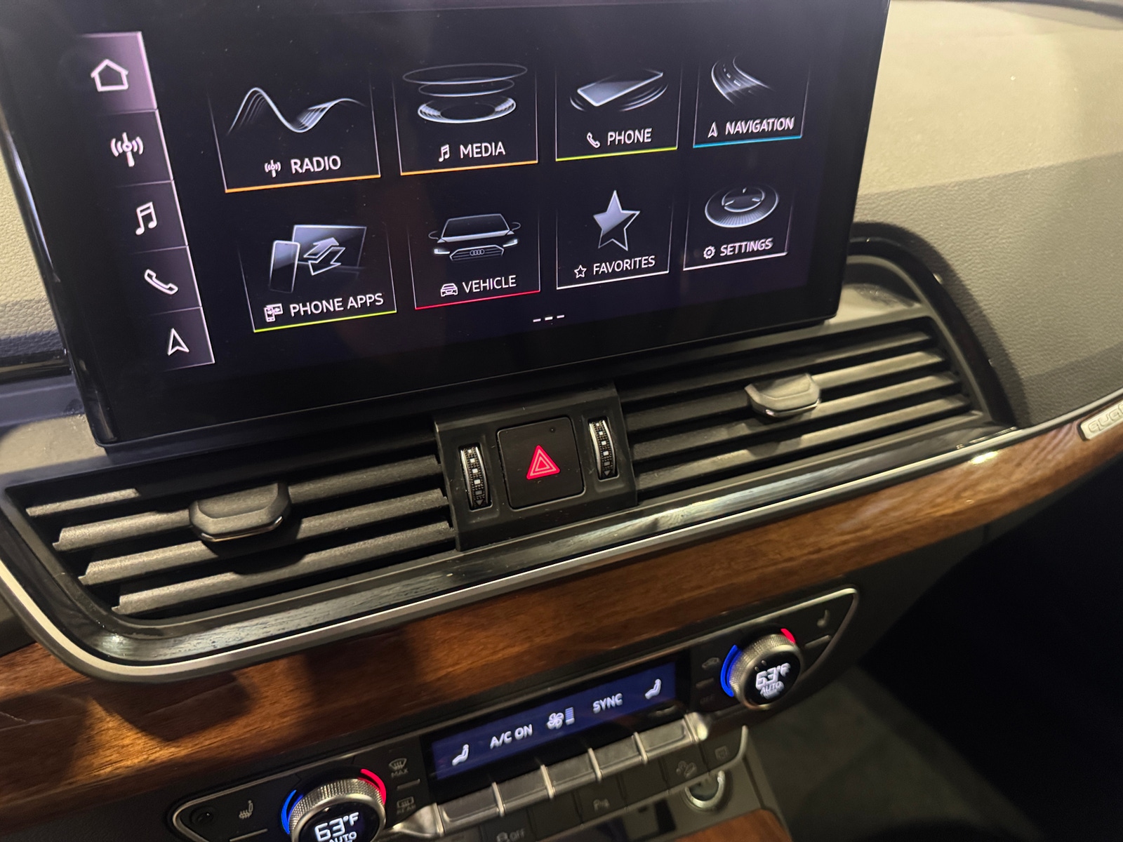 Thumbnail: 2023 Audi Q5 - 3