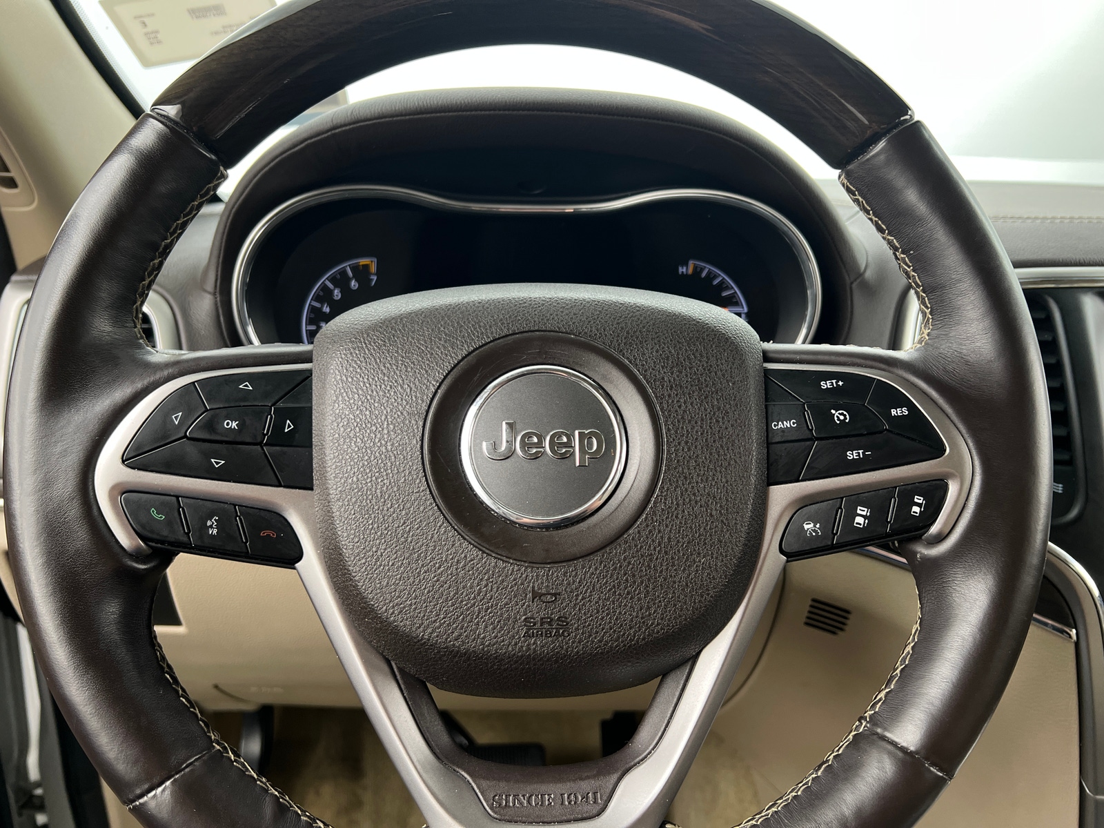 Thumbnail: 2018 Jeep Grand Cherokee - 4