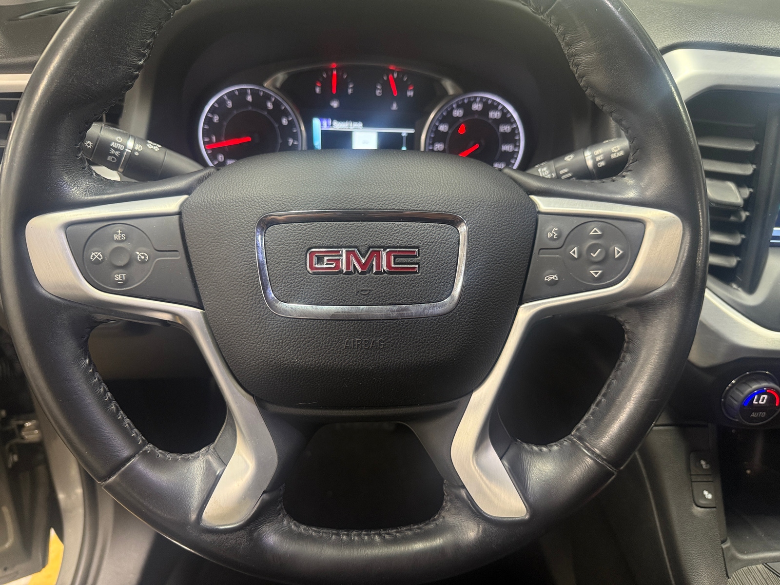 Thumbnail: 2019 GMC Acadia - 4