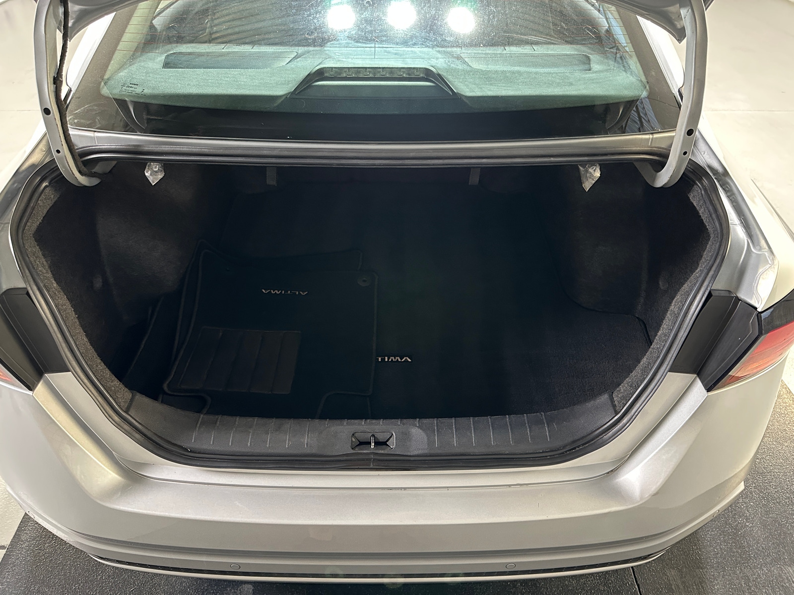 Thumbnail: 2024 Nissan Altima - 7