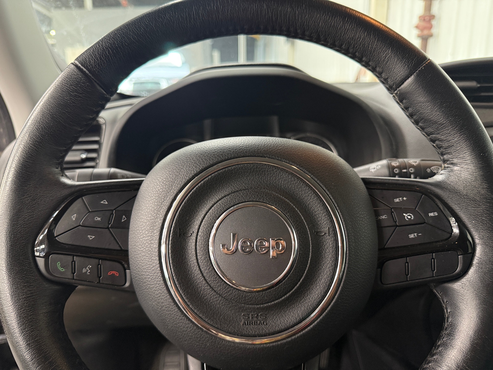 Thumbnail: 2018 Jeep Renegade - 5
