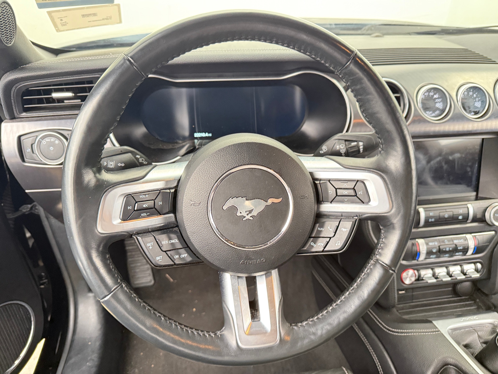 Thumbnail: 2022 Ford Mustang - 4