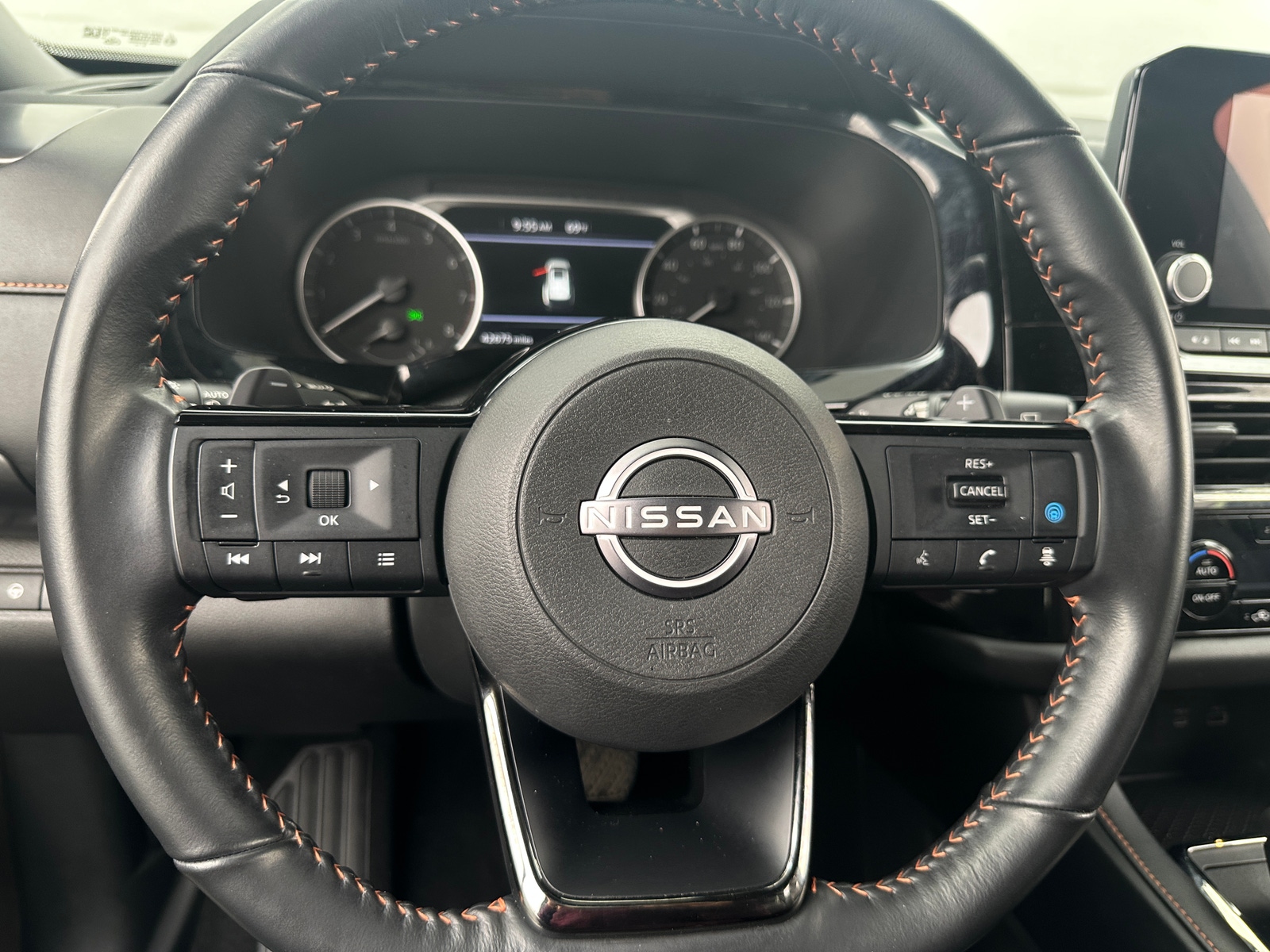 Thumbnail: 2023 Nissan Pathfinder - 4