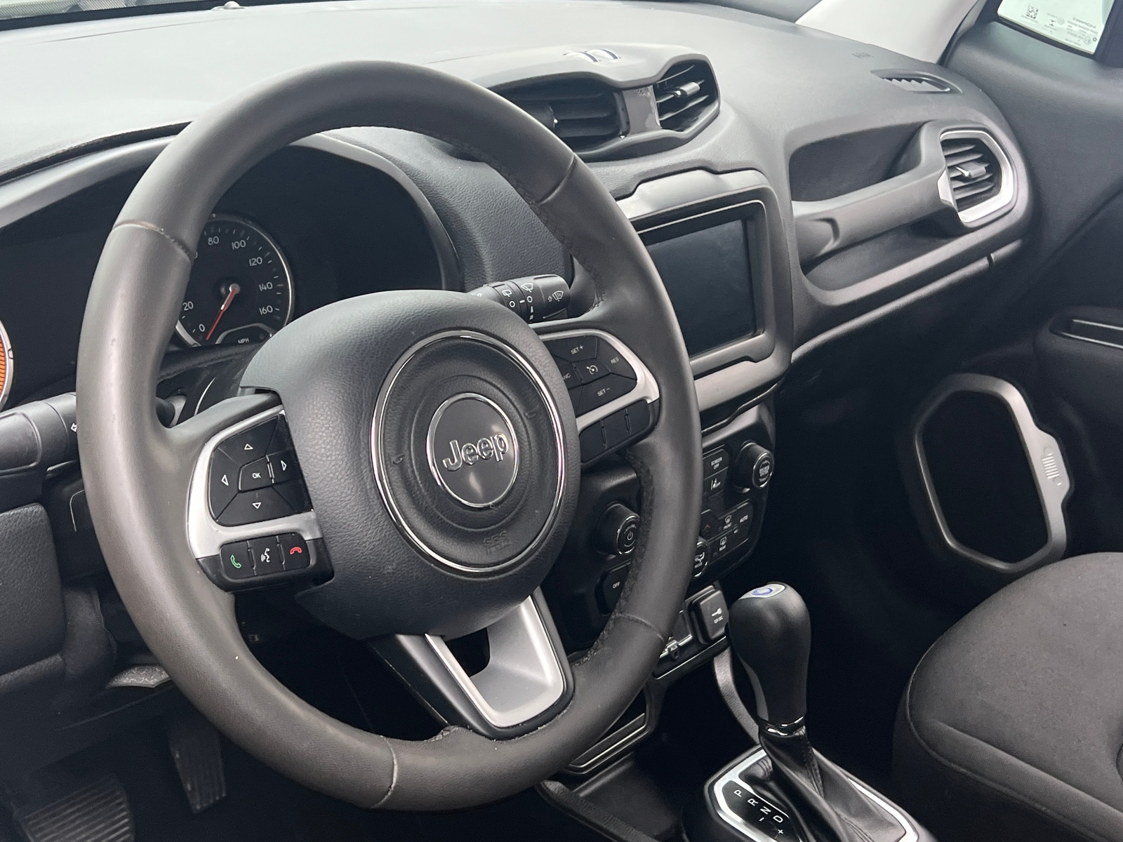 Thumbnail: 2021 Jeep Renegade - 5