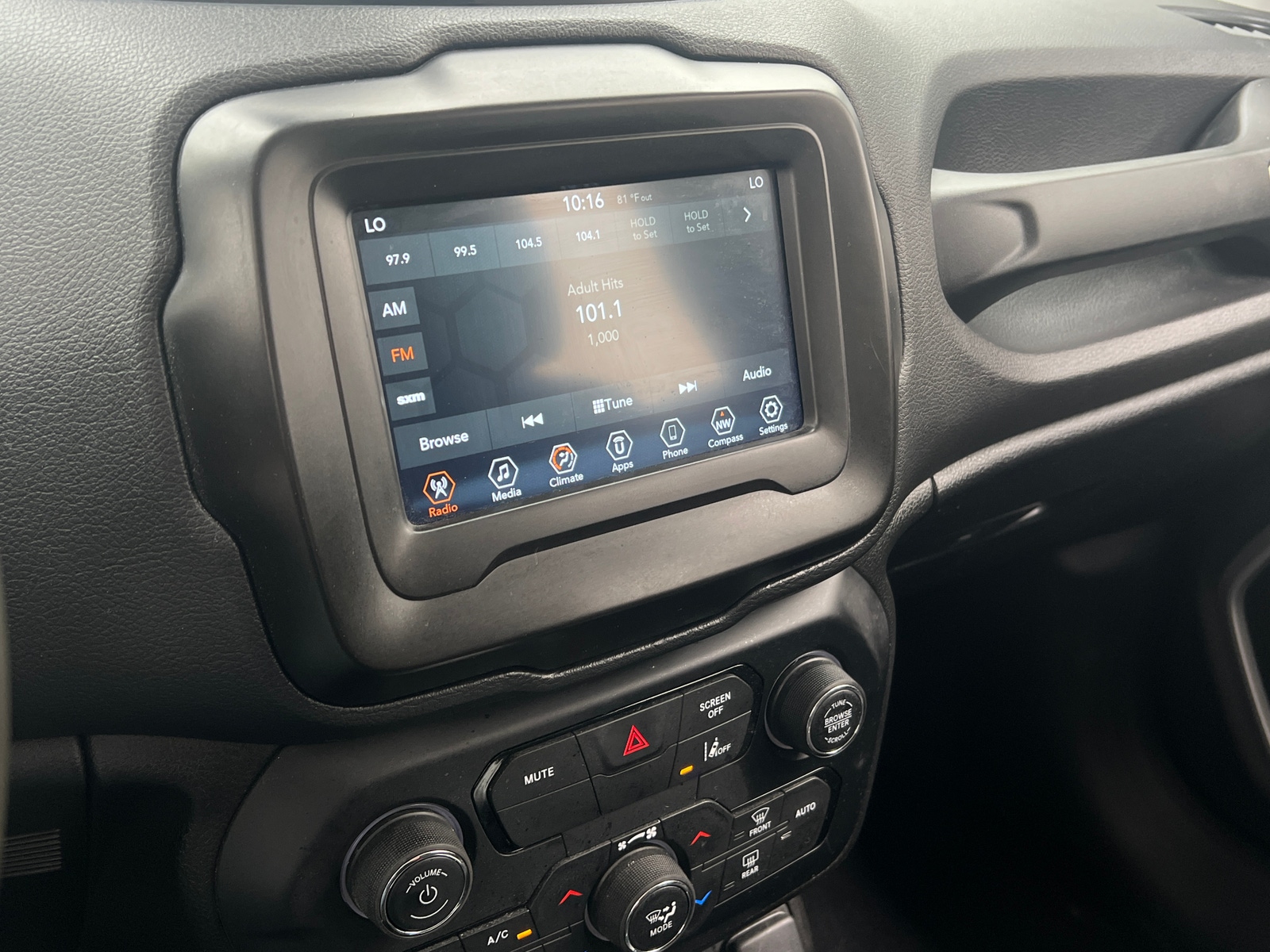 Thumbnail: 2021 Jeep Renegade - 4
