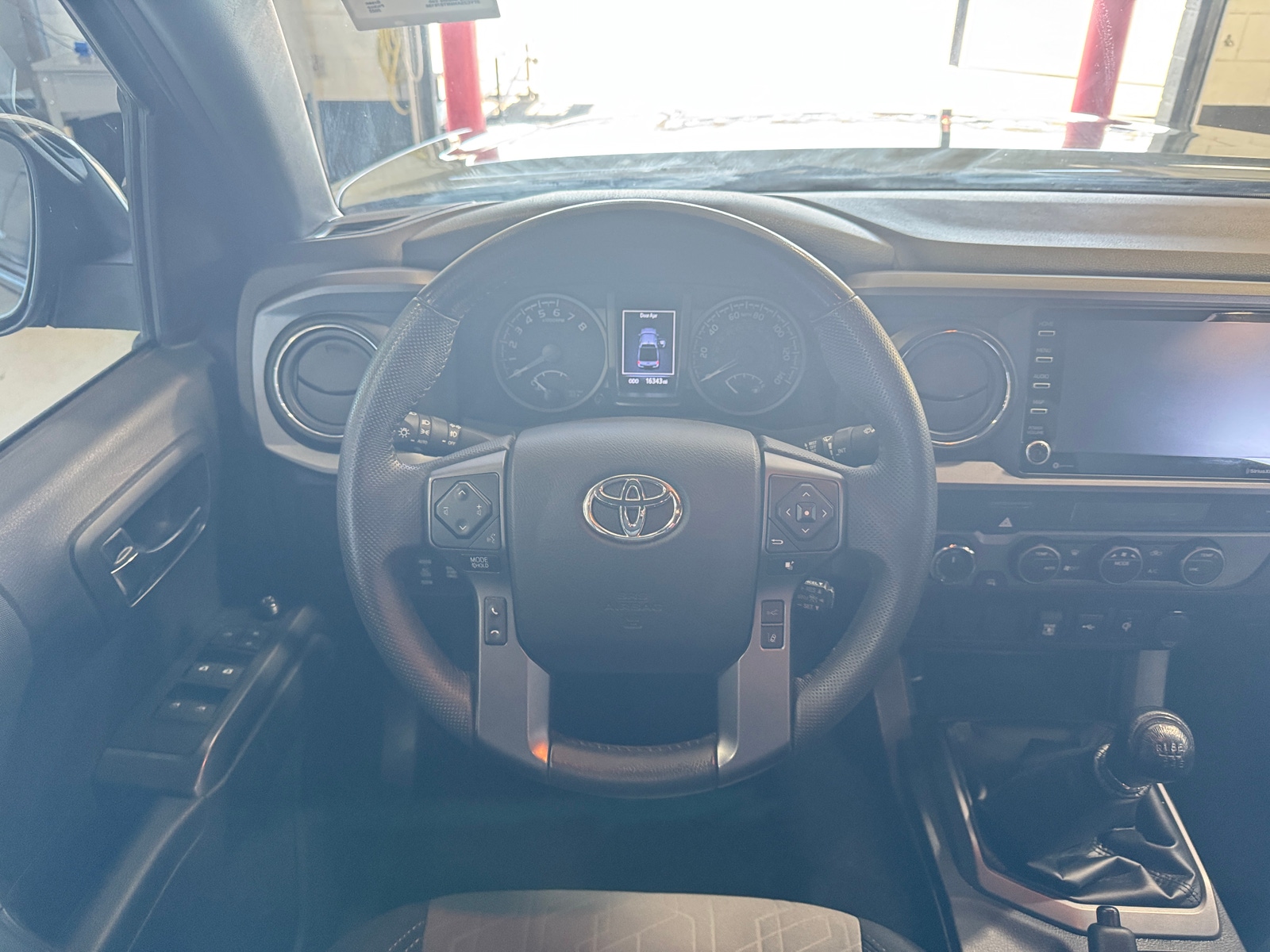 Thumbnail: 2022 Toyota Tacoma - 5