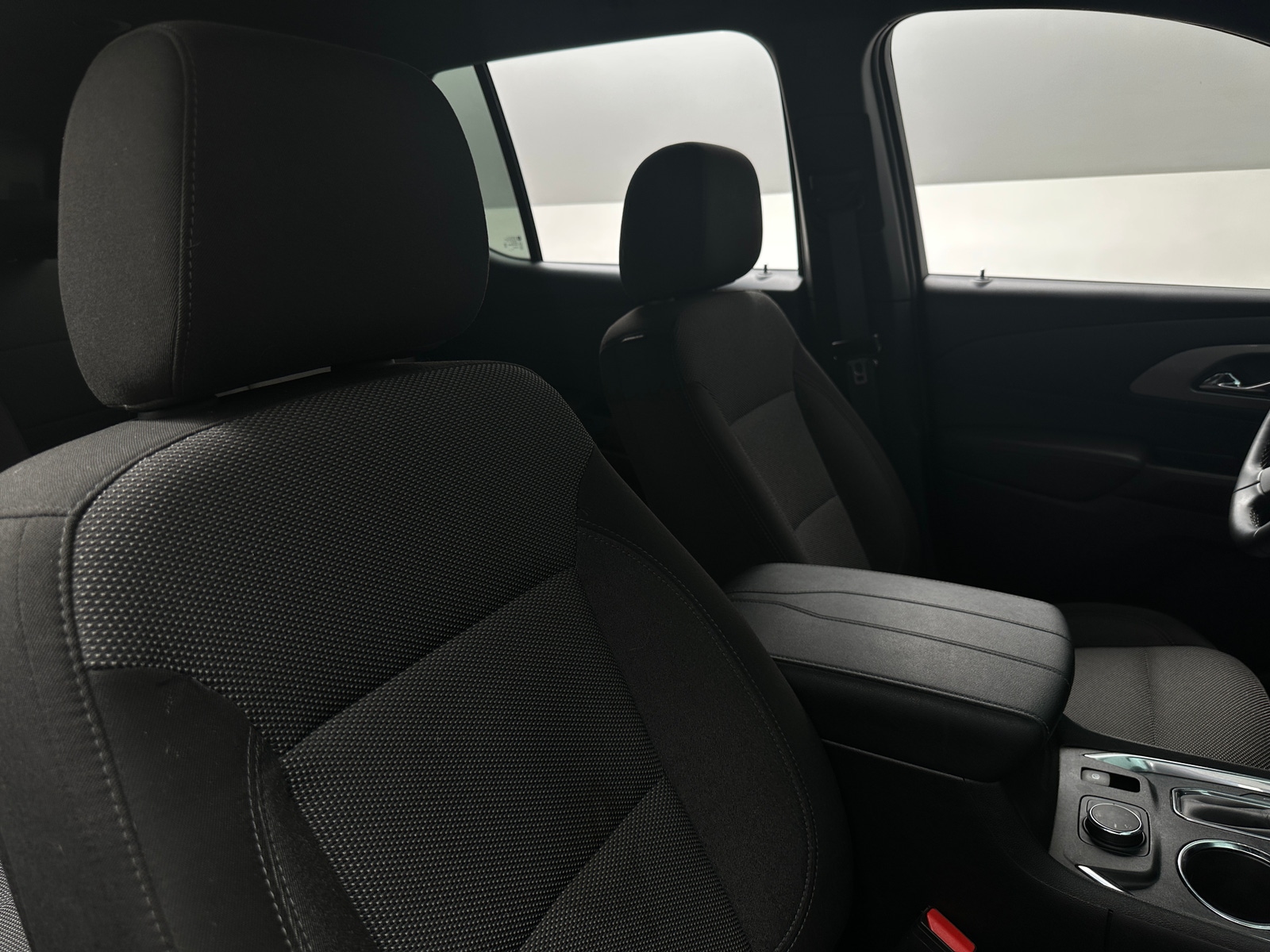Thumbnail: 2023 Chevrolet Traverse - 2