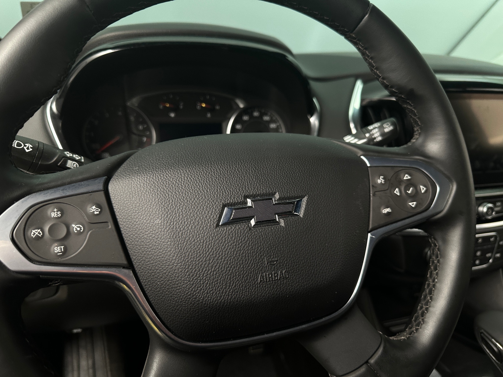 Thumbnail: 2023 Chevrolet Traverse - 5