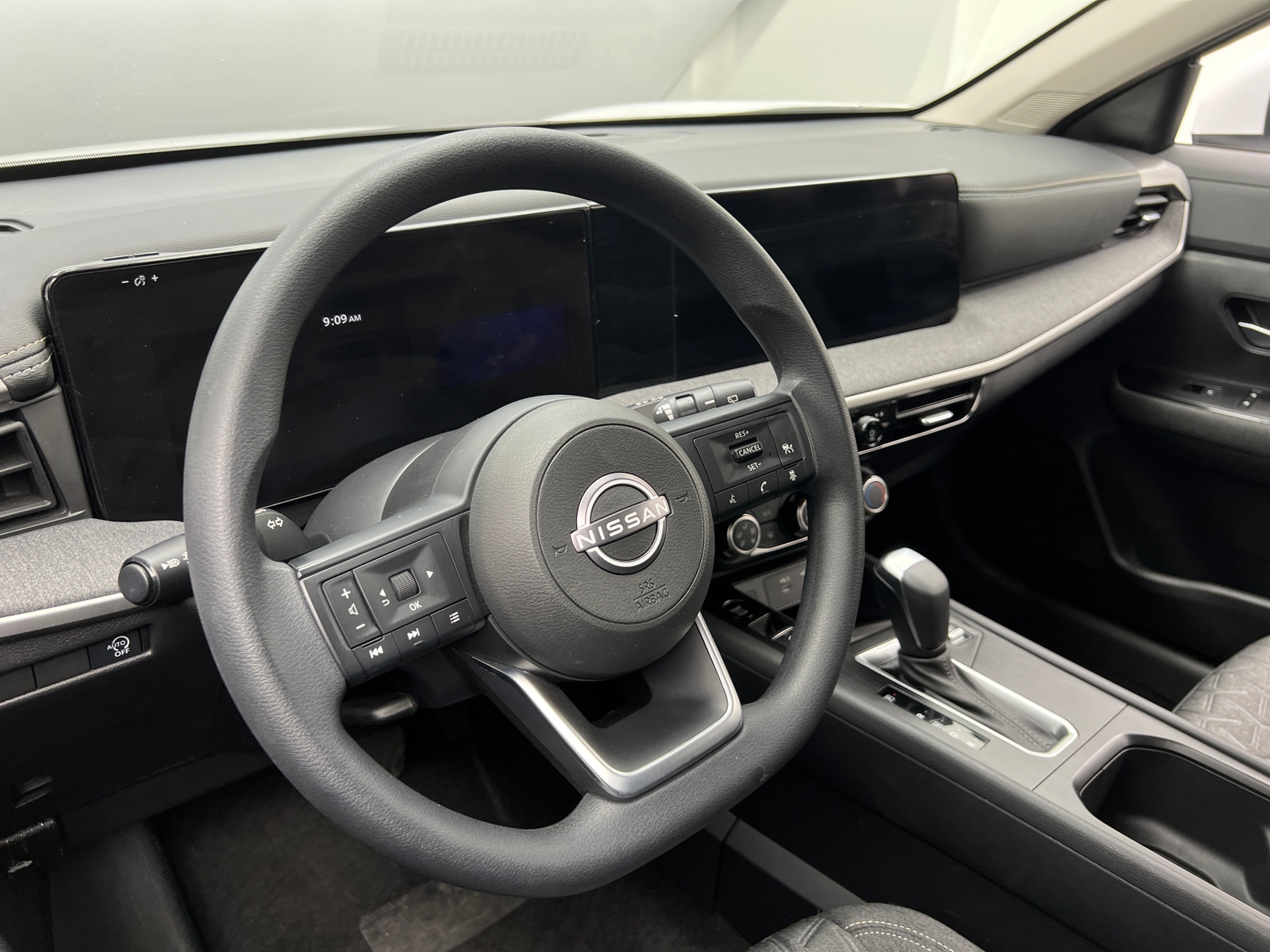 Thumbnail: 2025 Nissan Kicks - 5