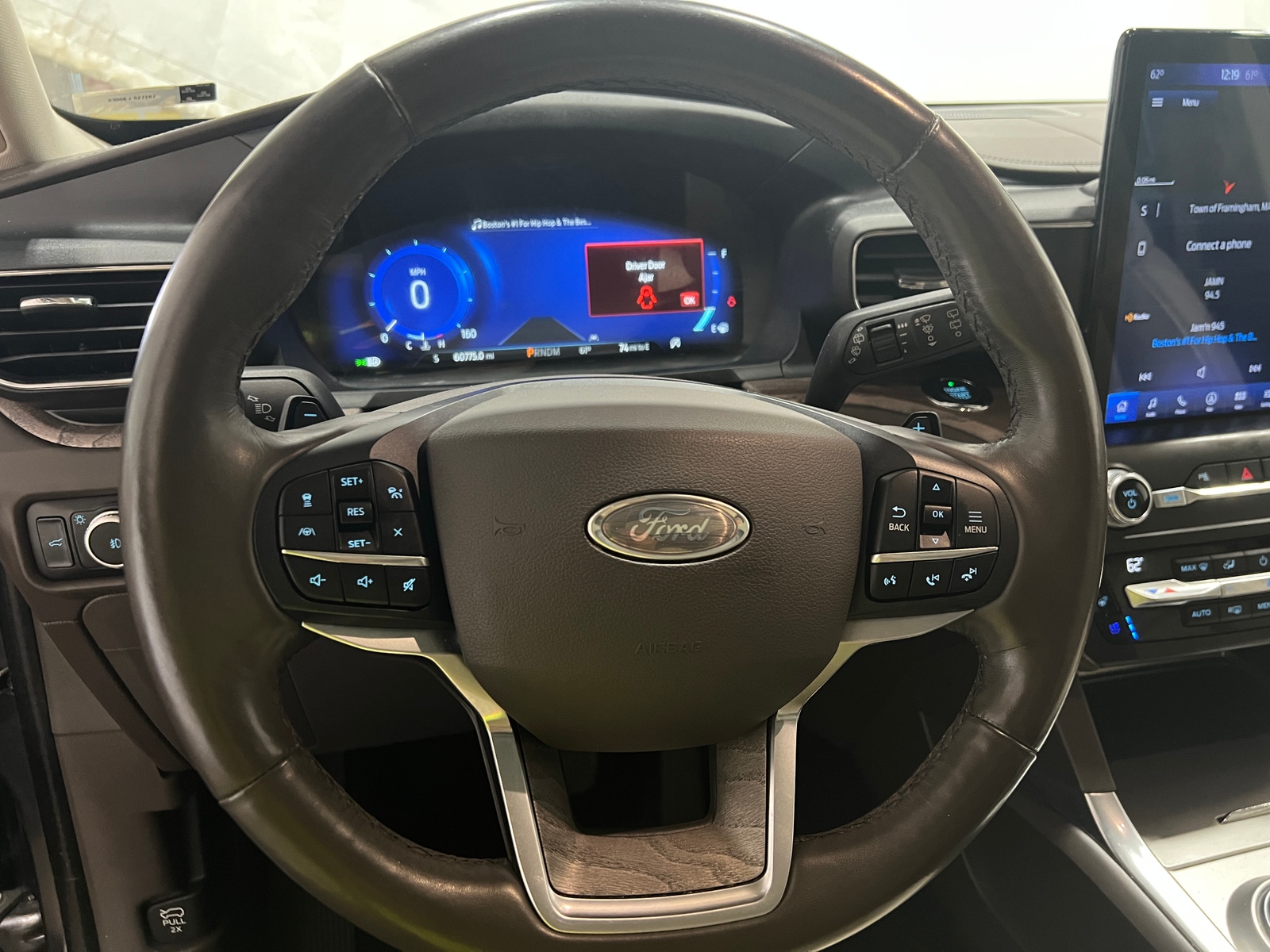 Thumbnail: 2020 Ford Explorer - 4