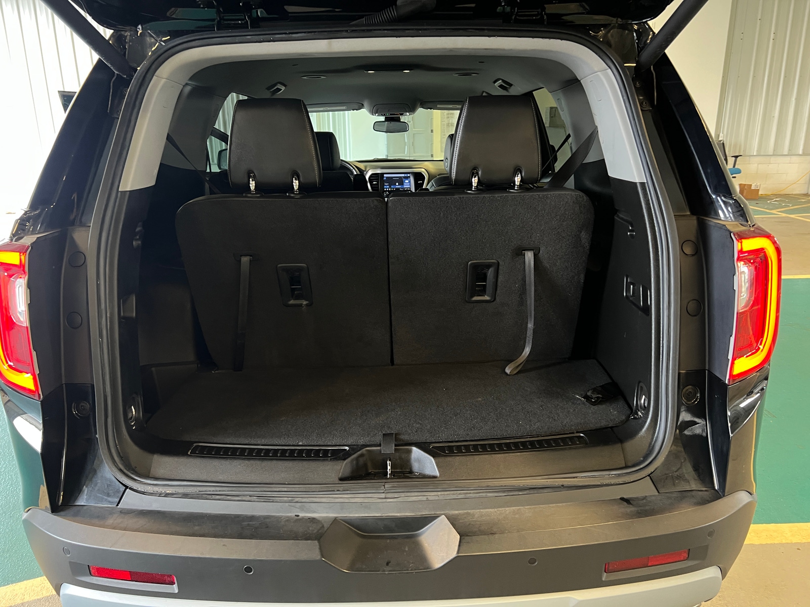 Thumbnail: 2023 GMC Acadia - 6