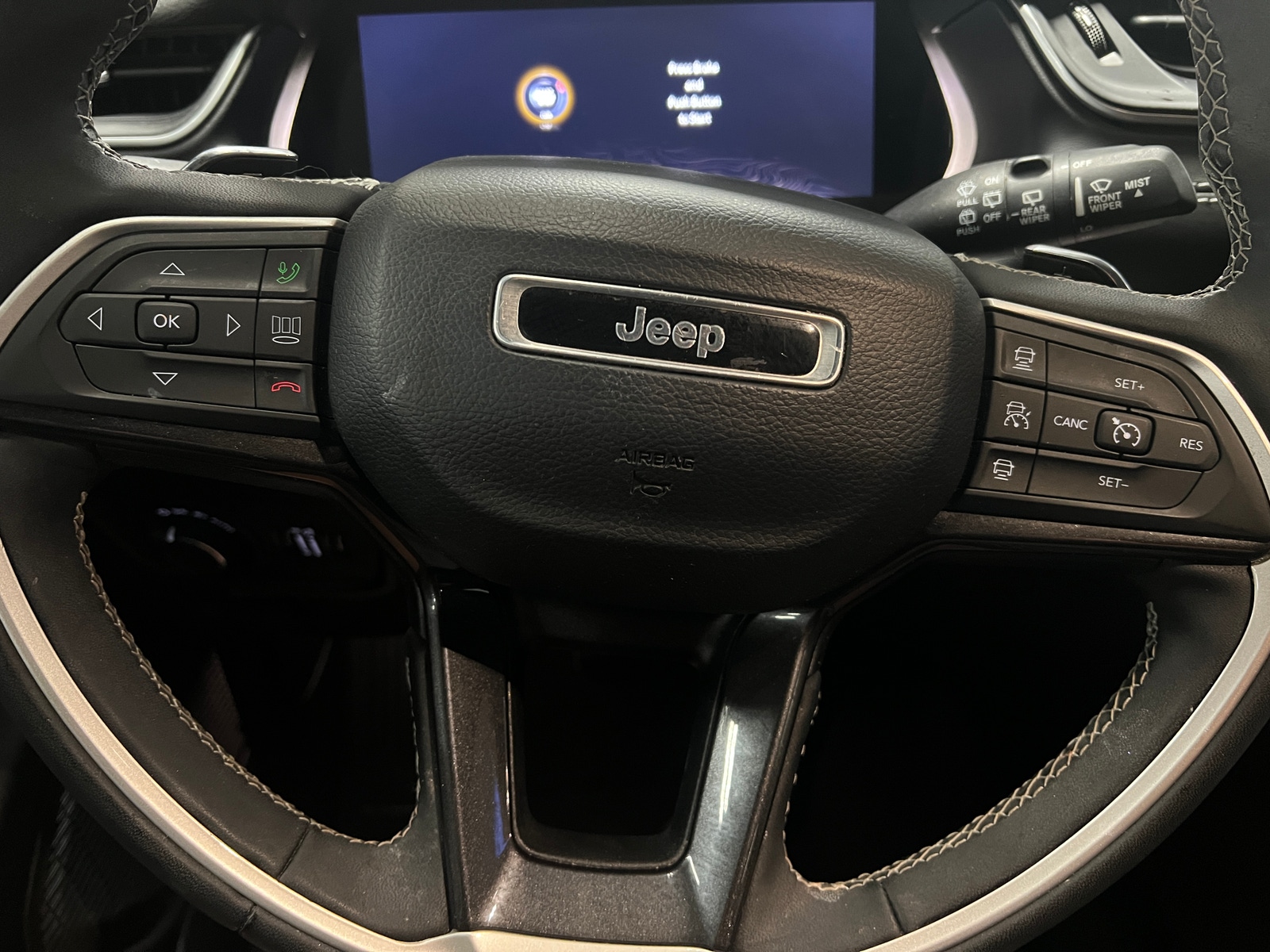 Thumbnail: 2023 Jeep Grand Cherokee L - 4