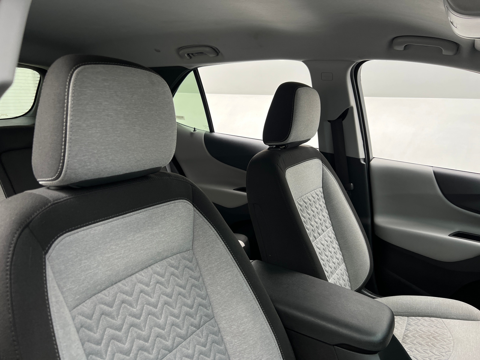 Thumbnail: 2023 Chevrolet Equinox - 2