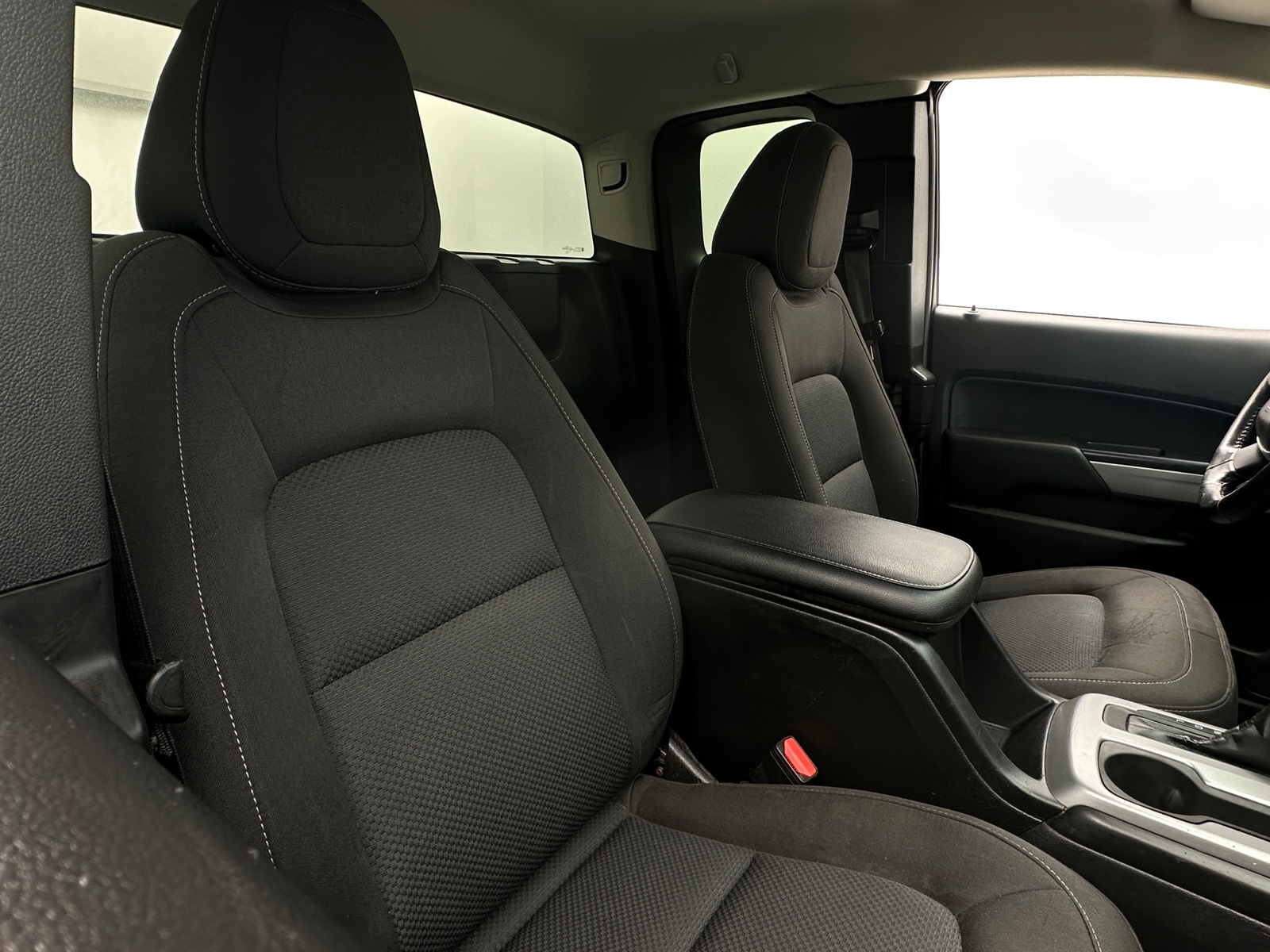 Thumbnail: 2022 Chevrolet Colorado - 2