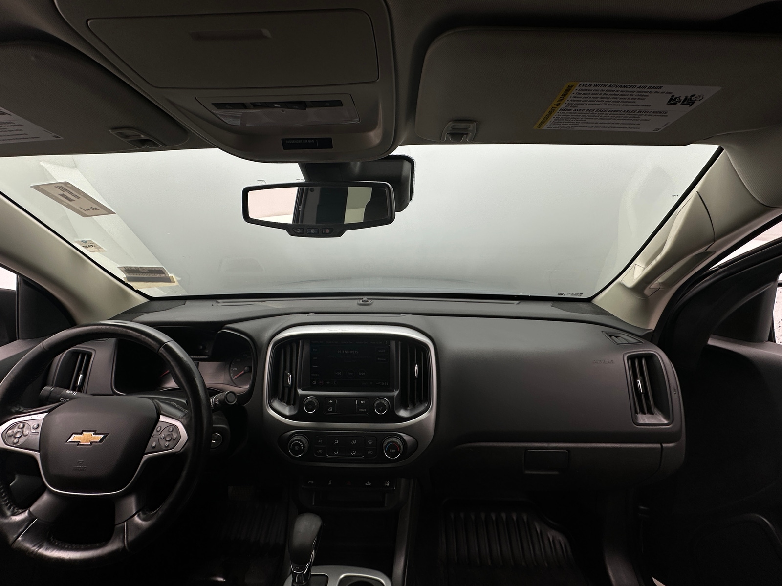 Thumbnail: 2022 Chevrolet Colorado - 3