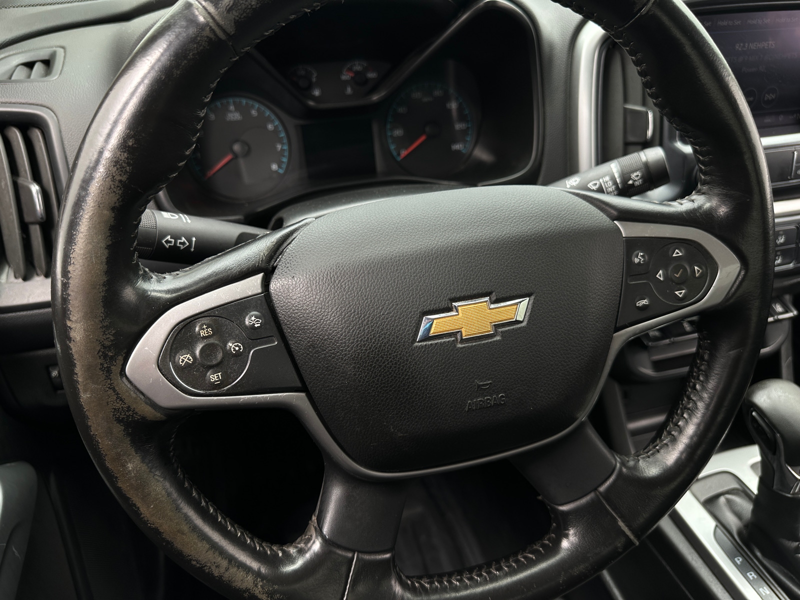 Thumbnail: 2022 Chevrolet Colorado - 5