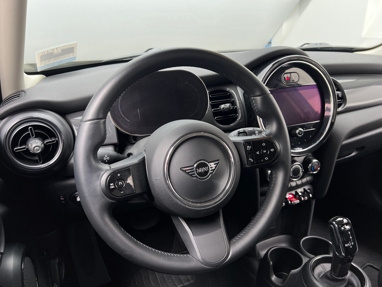 Thumbnail: 2023 MINI Cooper Hardtop - 4