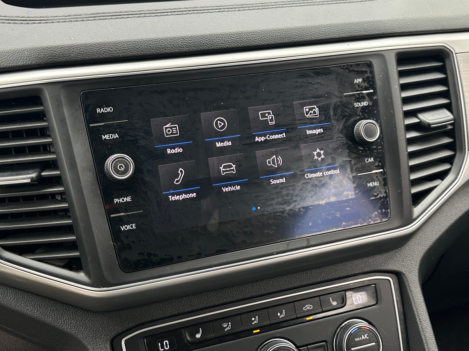 Thumbnail: 2019 Volkswagen Atlas - 3