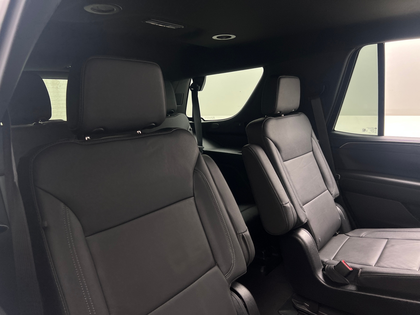 Thumbnail: 2023 Chevrolet Tahoe - 5