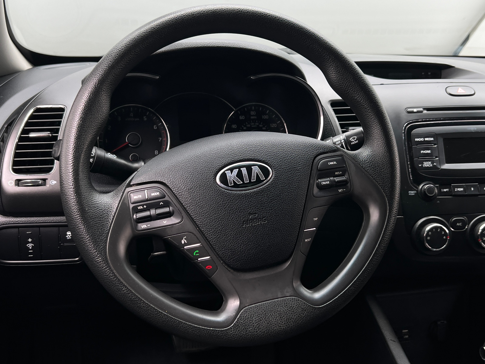 Thumbnail: 2018 Kia Forte - 5
