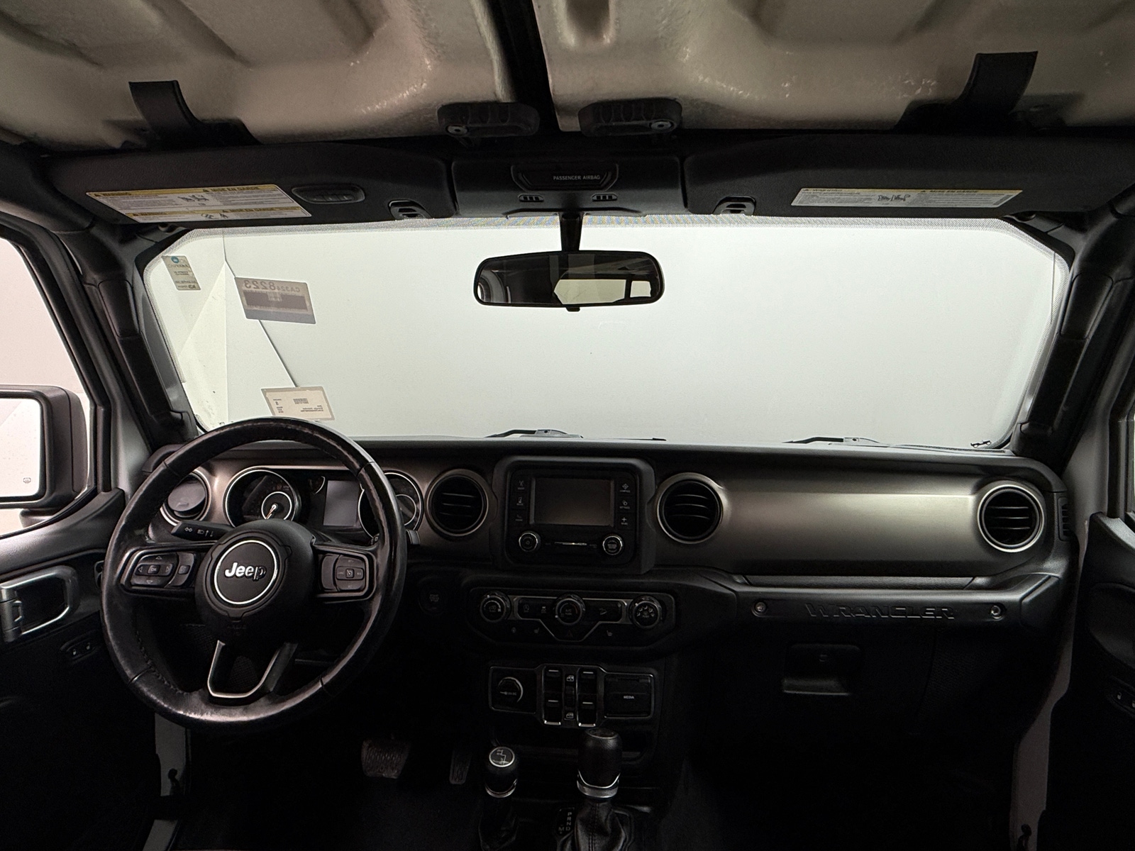 Thumbnail: 2019 Jeep Wrangler - 3