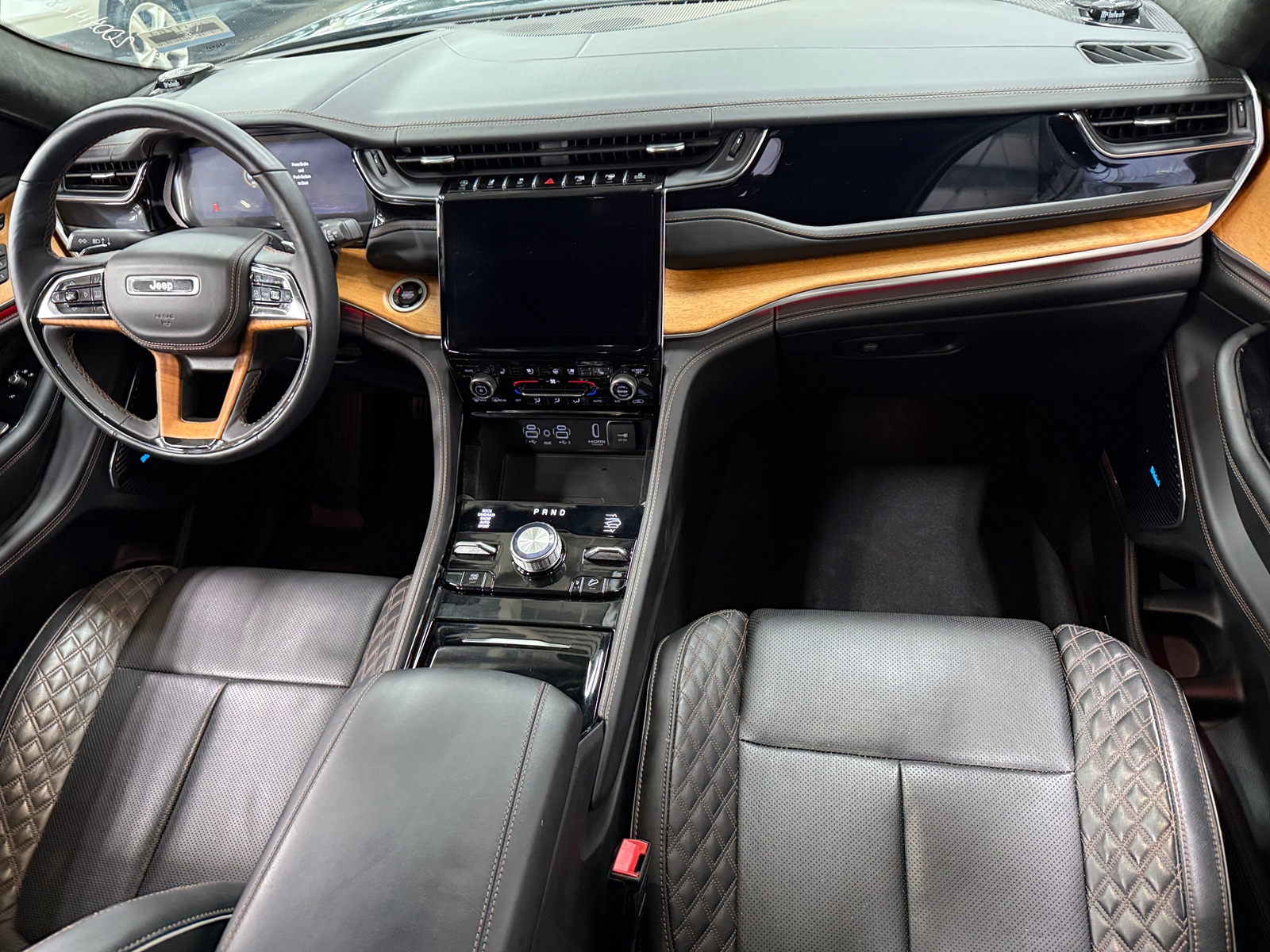 Thumbnail: 2022 Jeep Grand Cherokee L - 2