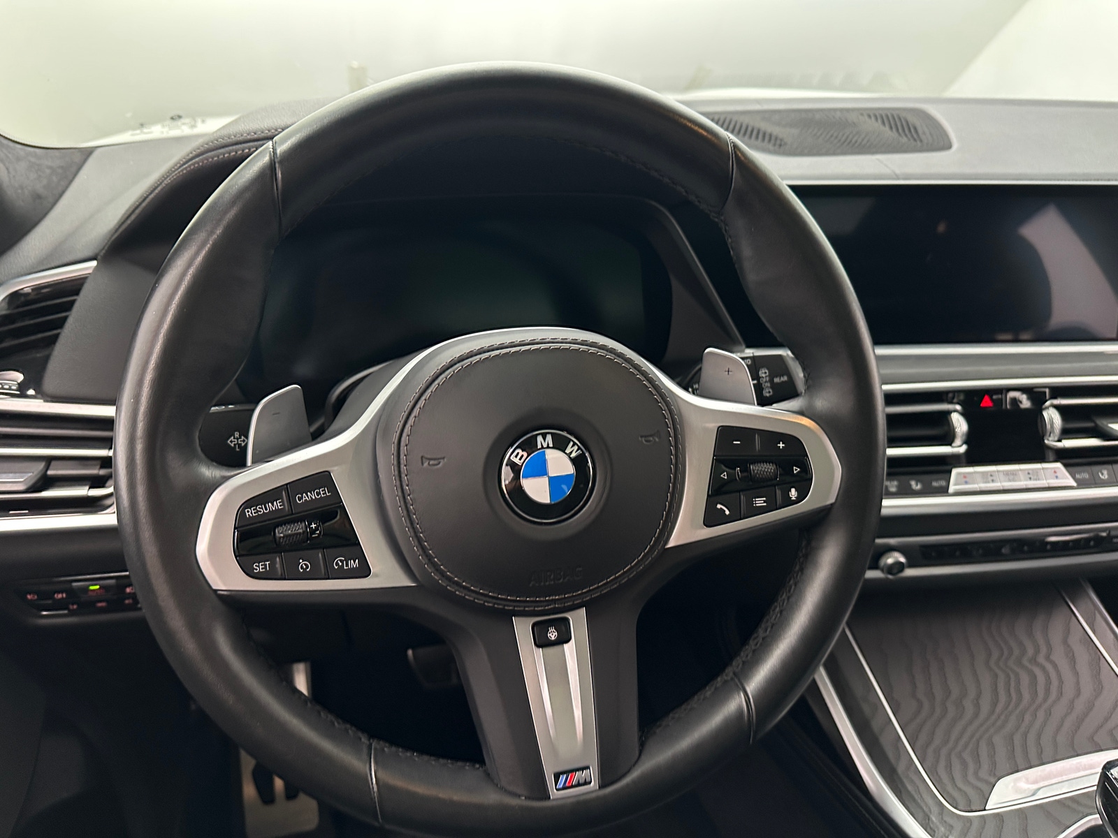 Thumbnail: 2021 BMW X7 - 4