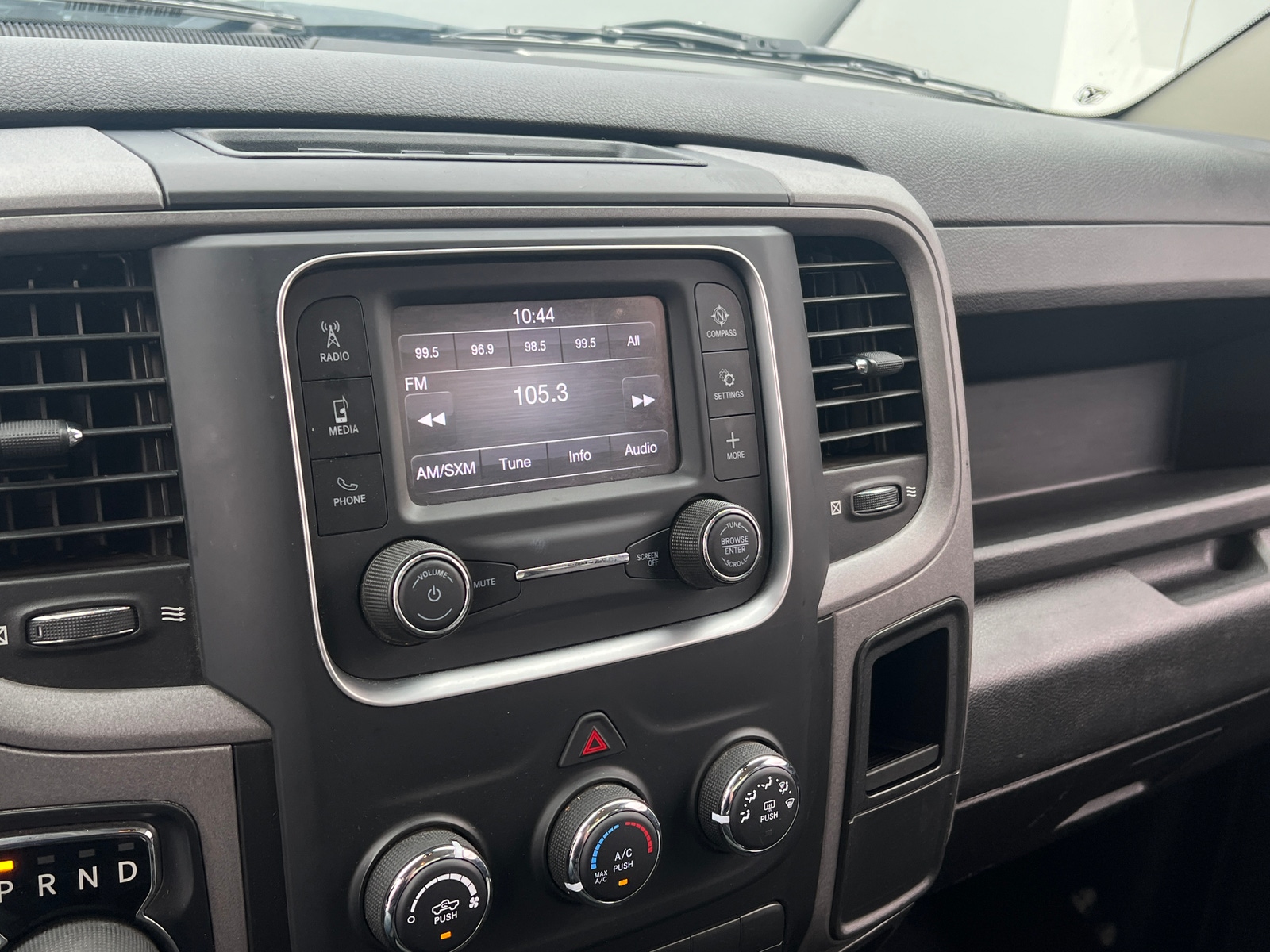 Thumbnail: 2021 RAM 1500 Classic - 3