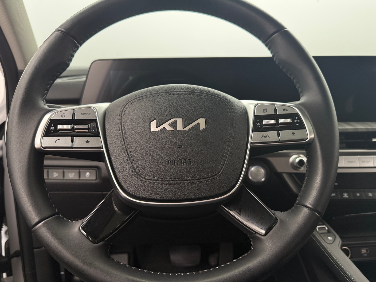 Thumbnail: 2024 Kia Telluride - 4