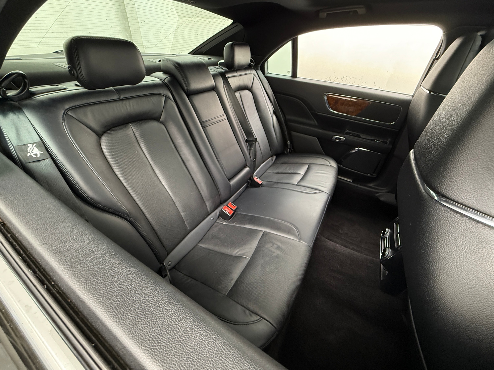 Thumbnail: 2017 Lincoln Continental - 5