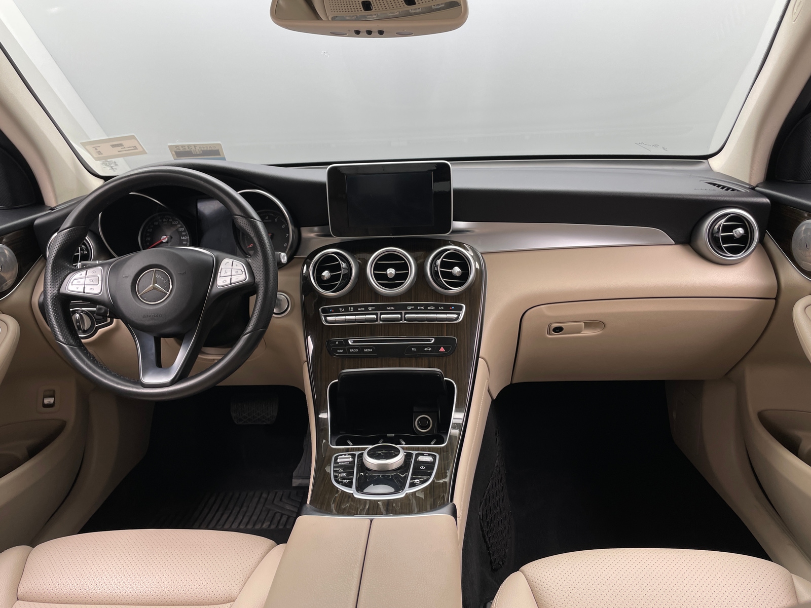 Thumbnail: 2018 Mercedes-Benz GLC - 3