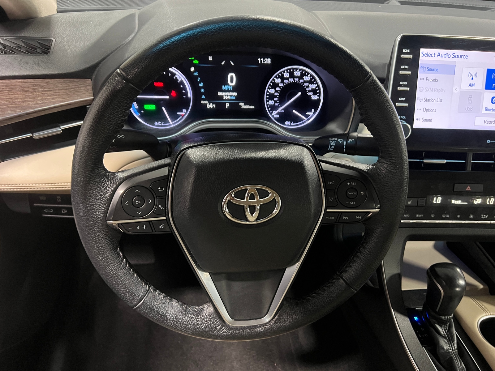 Thumbnail: 2021 Toyota Avalon - 4