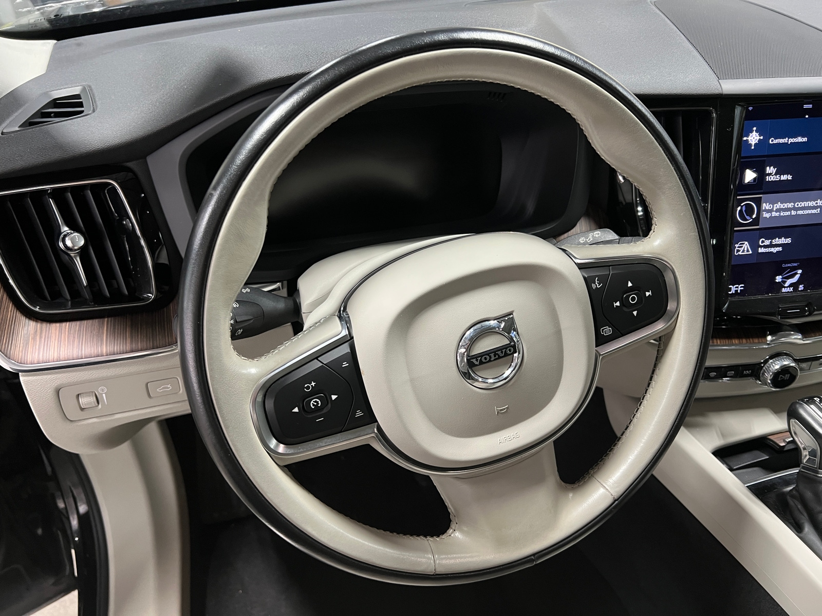 Thumbnail: 2021 Volvo XC60 - 4