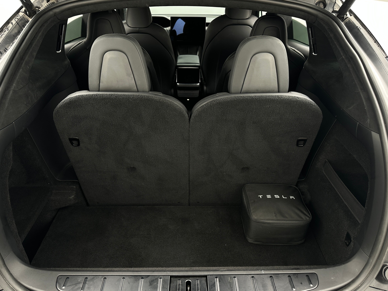 Thumbnail: 2022 Tesla Model X - 6