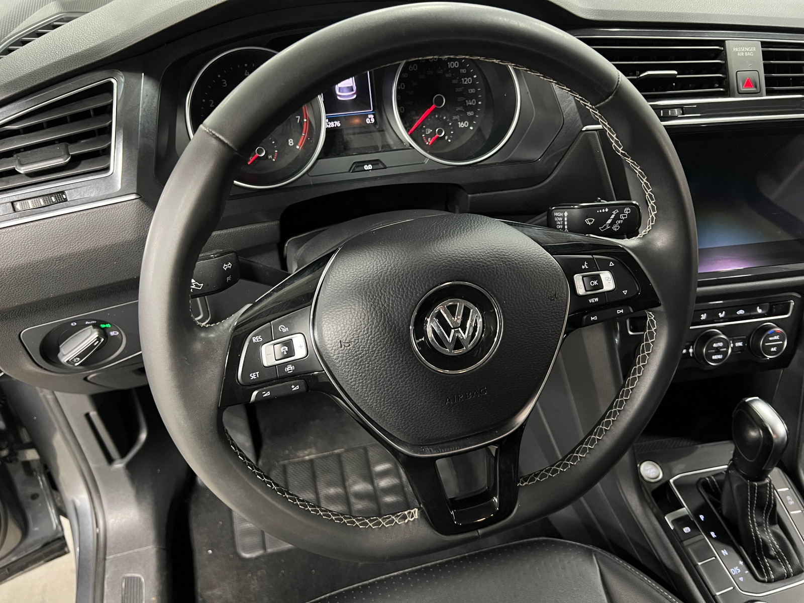 Thumbnail: 2021 Volkswagen Tiguan - 4