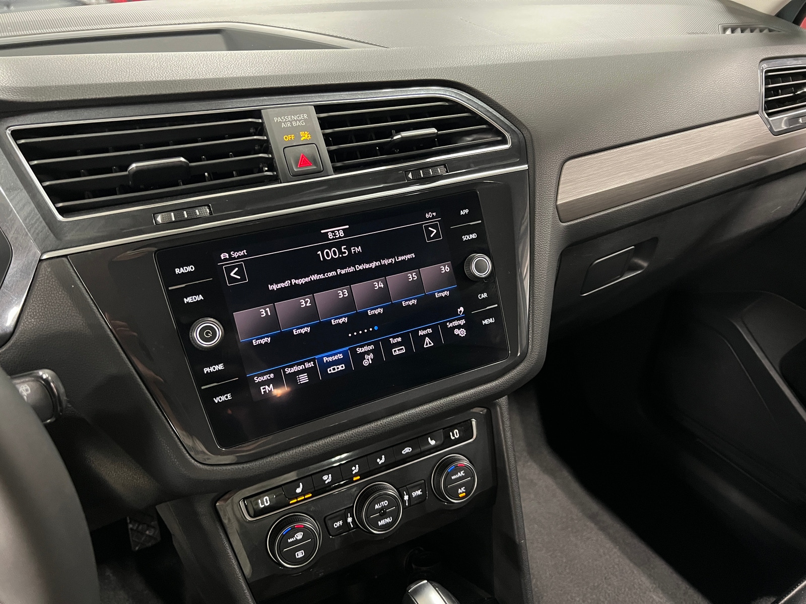 Thumbnail: 2021 Volkswagen Tiguan - 3
