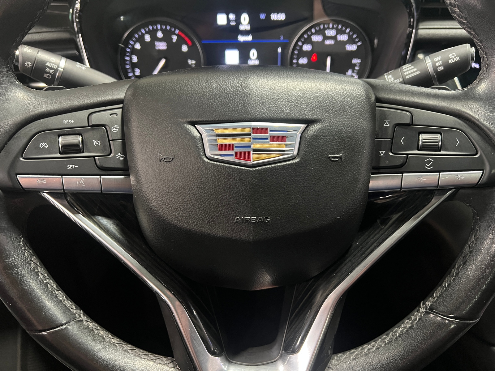 Thumbnail: 2020 Cadillac XT6 - 4