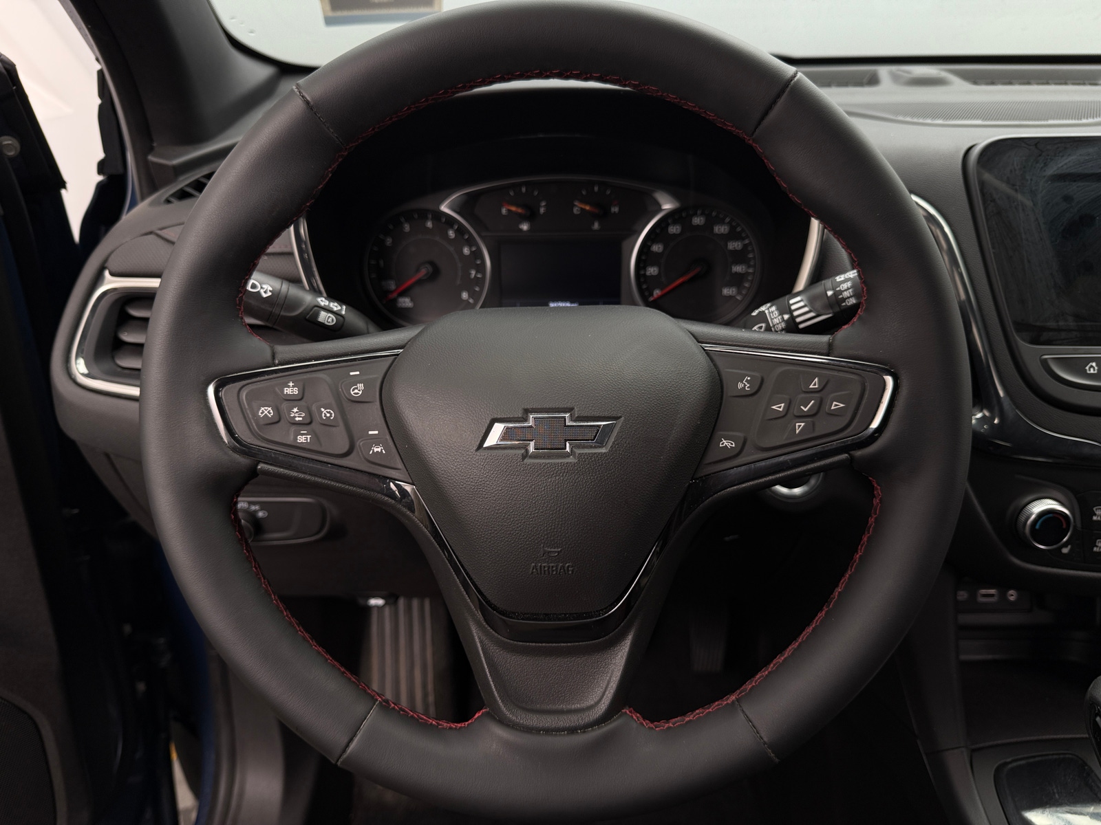 Thumbnail: 2024 Chevrolet Equinox - 4