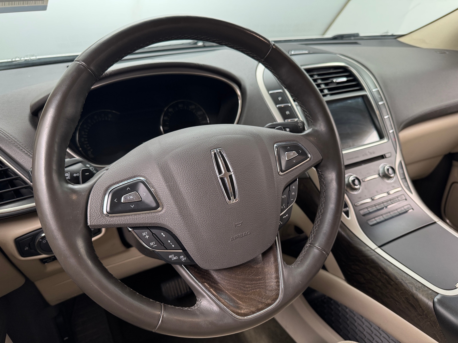 Thumbnail: 2018 Lincoln MKX - 4