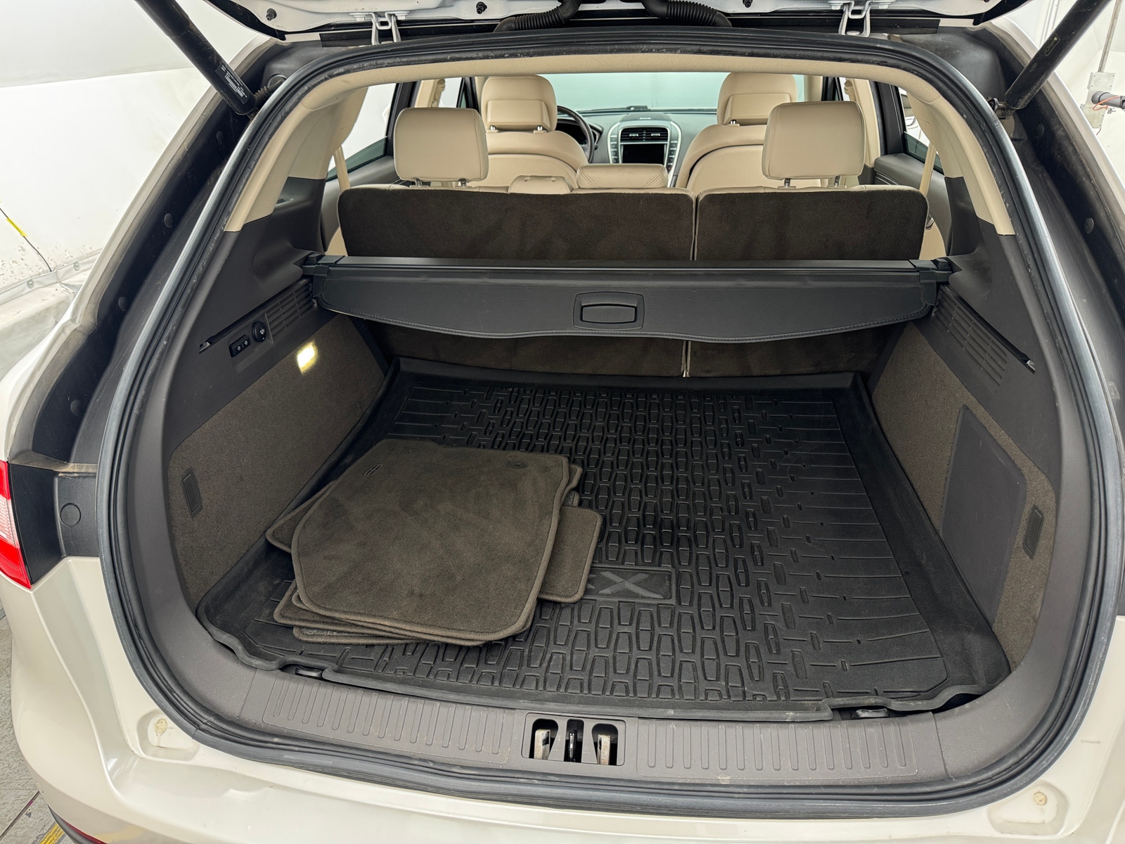 Thumbnail: 2018 Lincoln MKX - 6