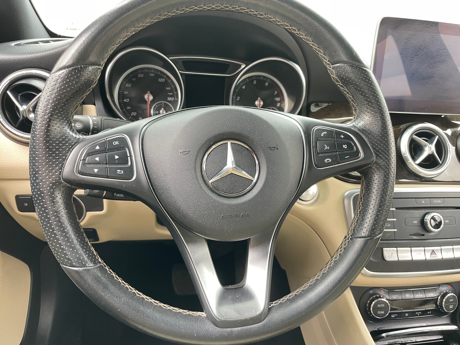 Thumbnail: 2019 Mercedes-Benz CLA - 3