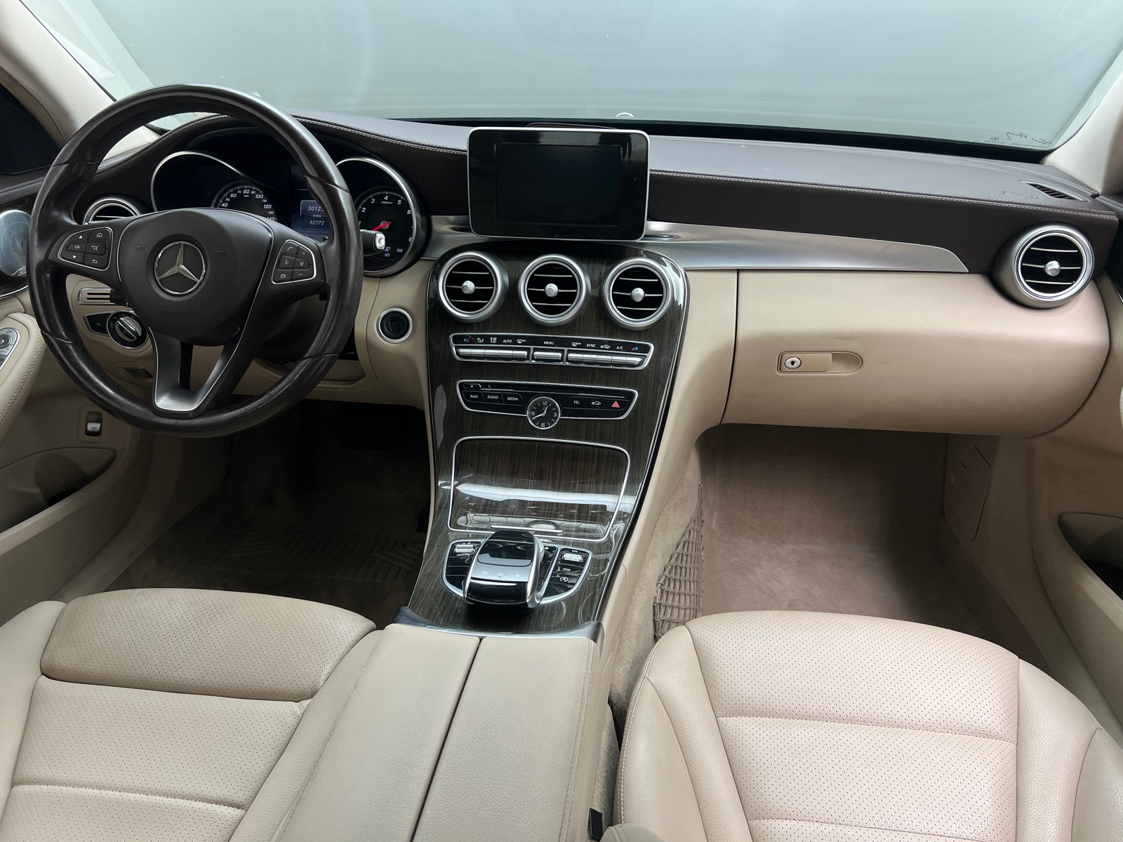 Thumbnail: 2015 Mercedes-Benz C-Class - 2
